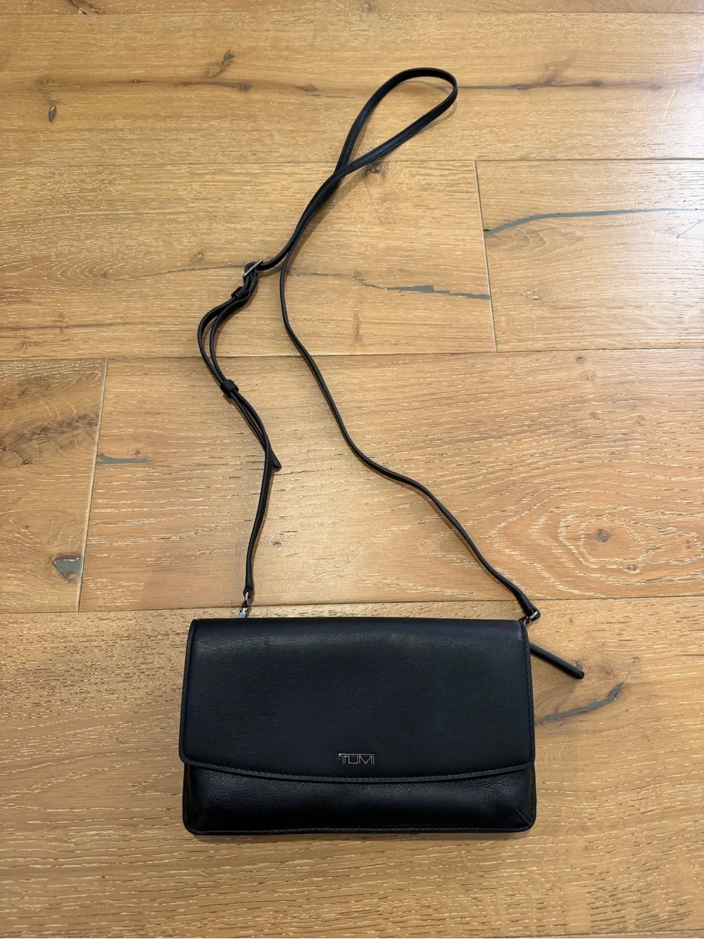 Tumi Belden Wallet Crossbody